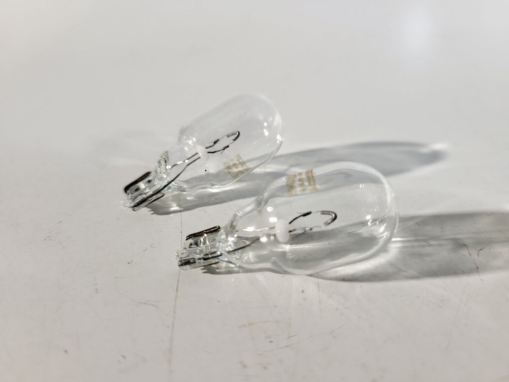 BMW E39 E60 E70 Longlife bulb 12V 16W 1psc 63217160804 63217160935