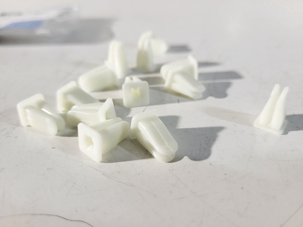 BMW E81 E87 E88 E82 E21 E30 E36 E46 E90 Expanding nut 1 psc 63171367868