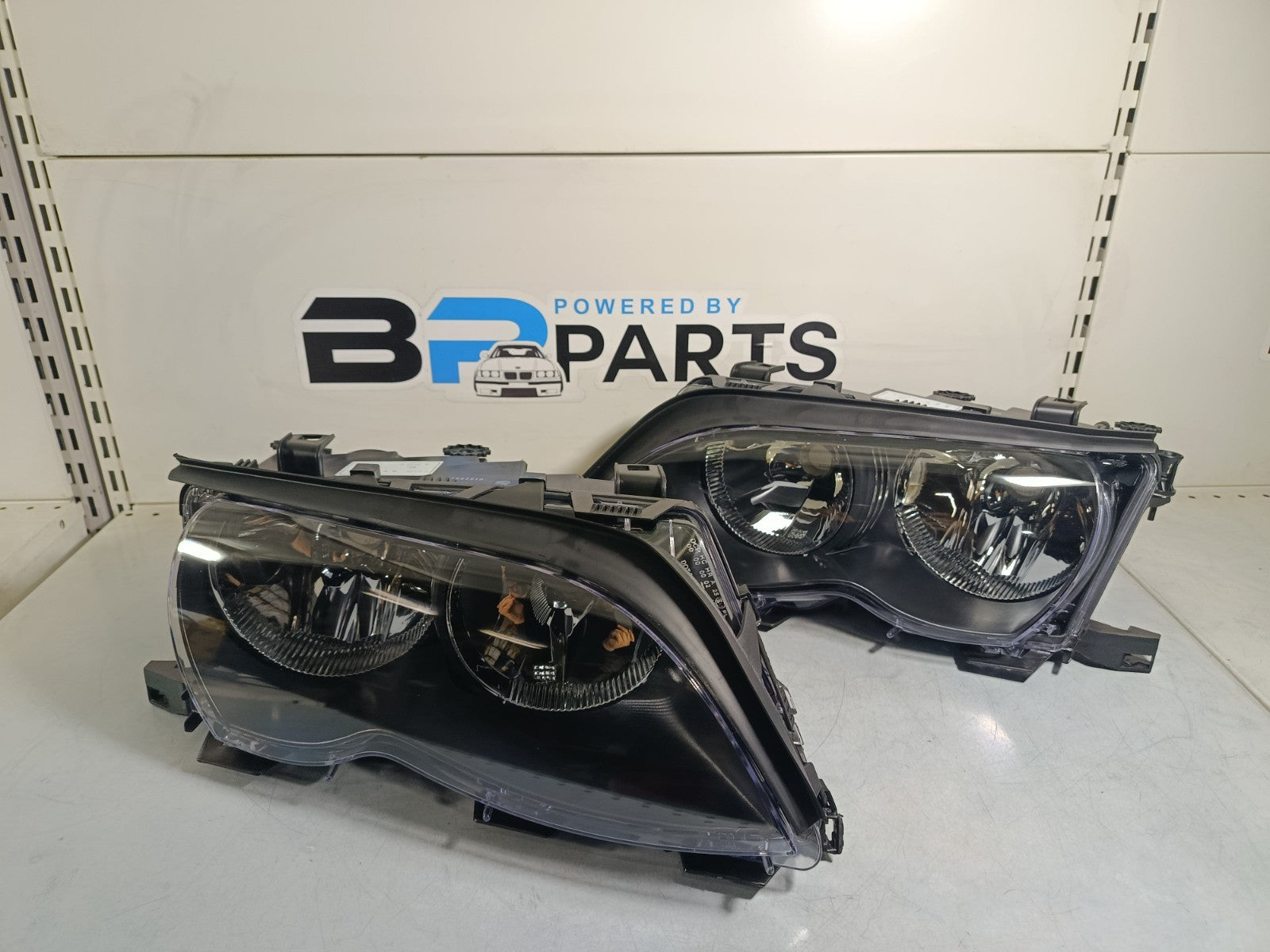 BMW E46 Facelift Headlights R+L (TYC) 63127165770 63127165782 63127165769