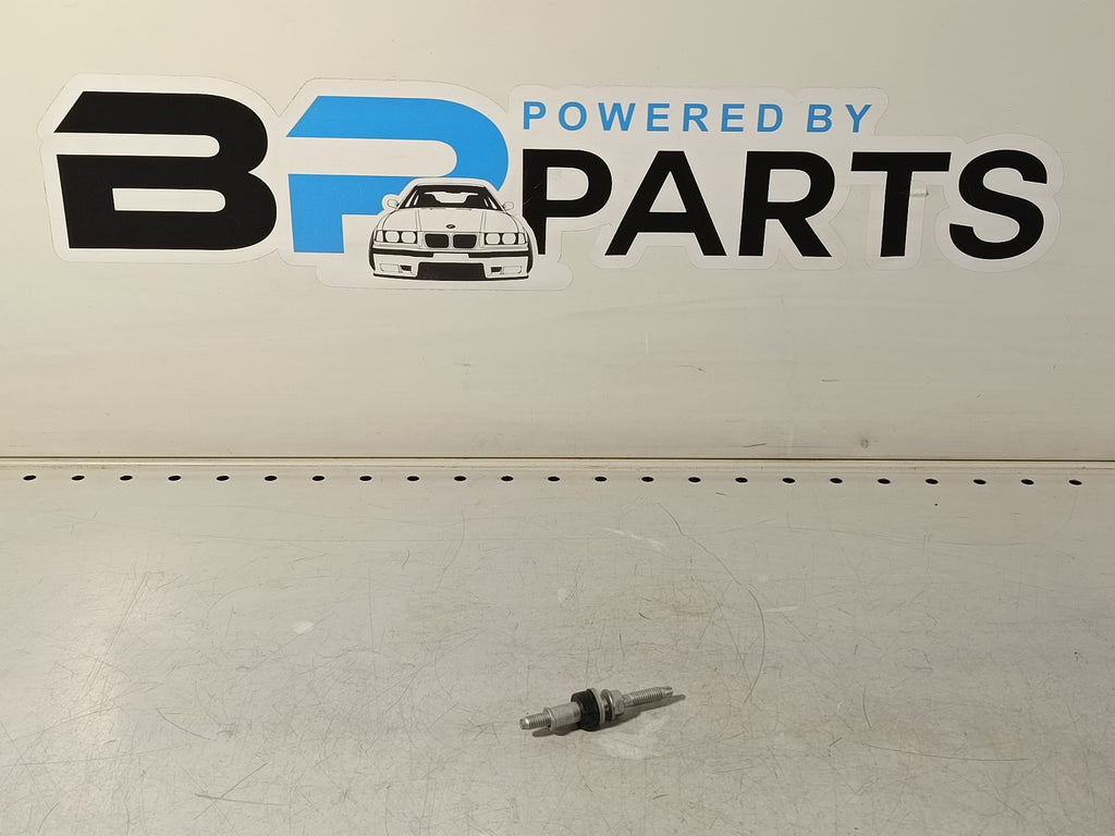 BMW E65 M57N2 M57N Cylinder head cover Injector mounting bolt 11120036237 ELRING