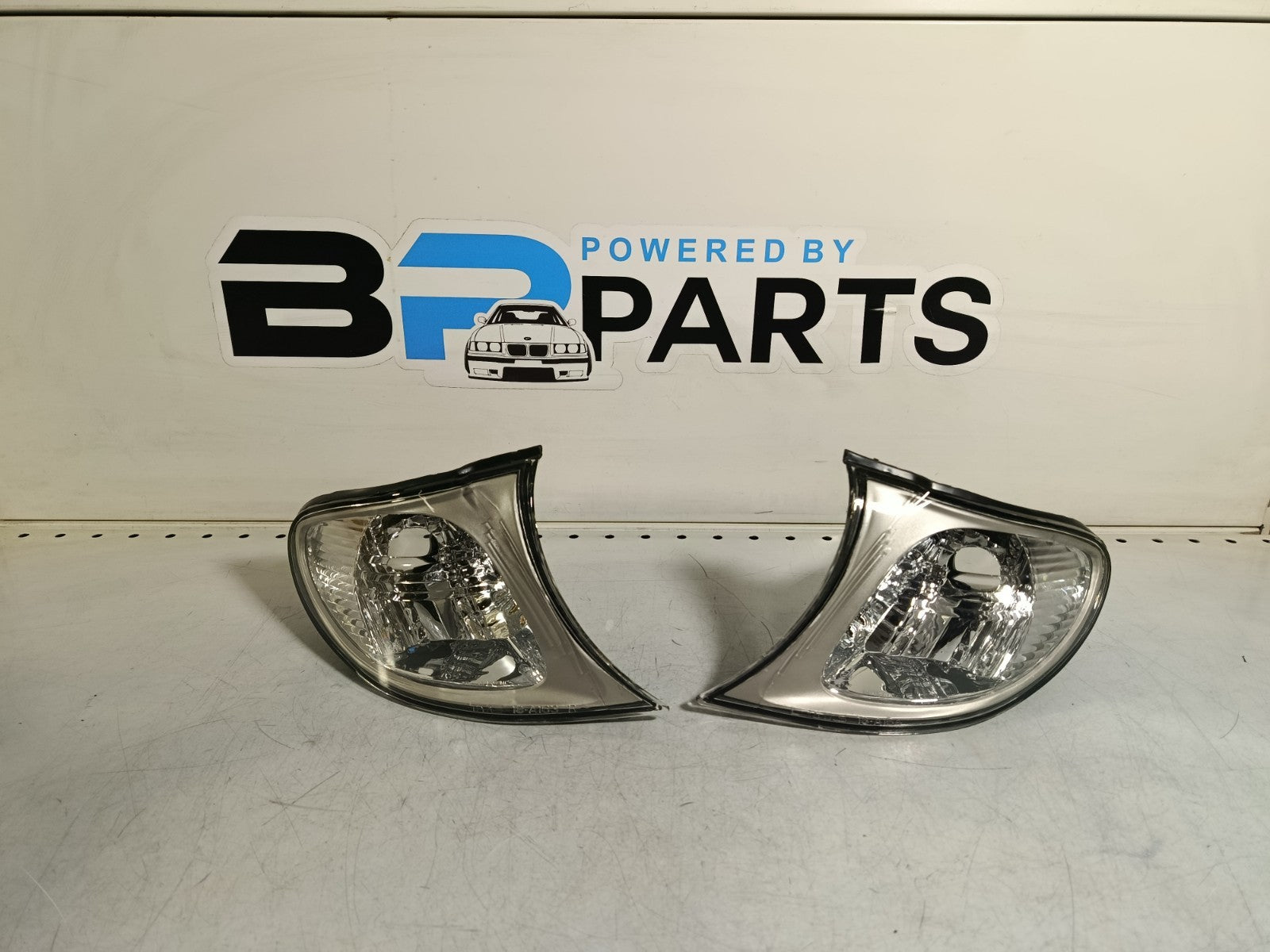 BMW E46 Facelift (TYC) Set Of Turn Indicators 63137165849 63137165850 L+R