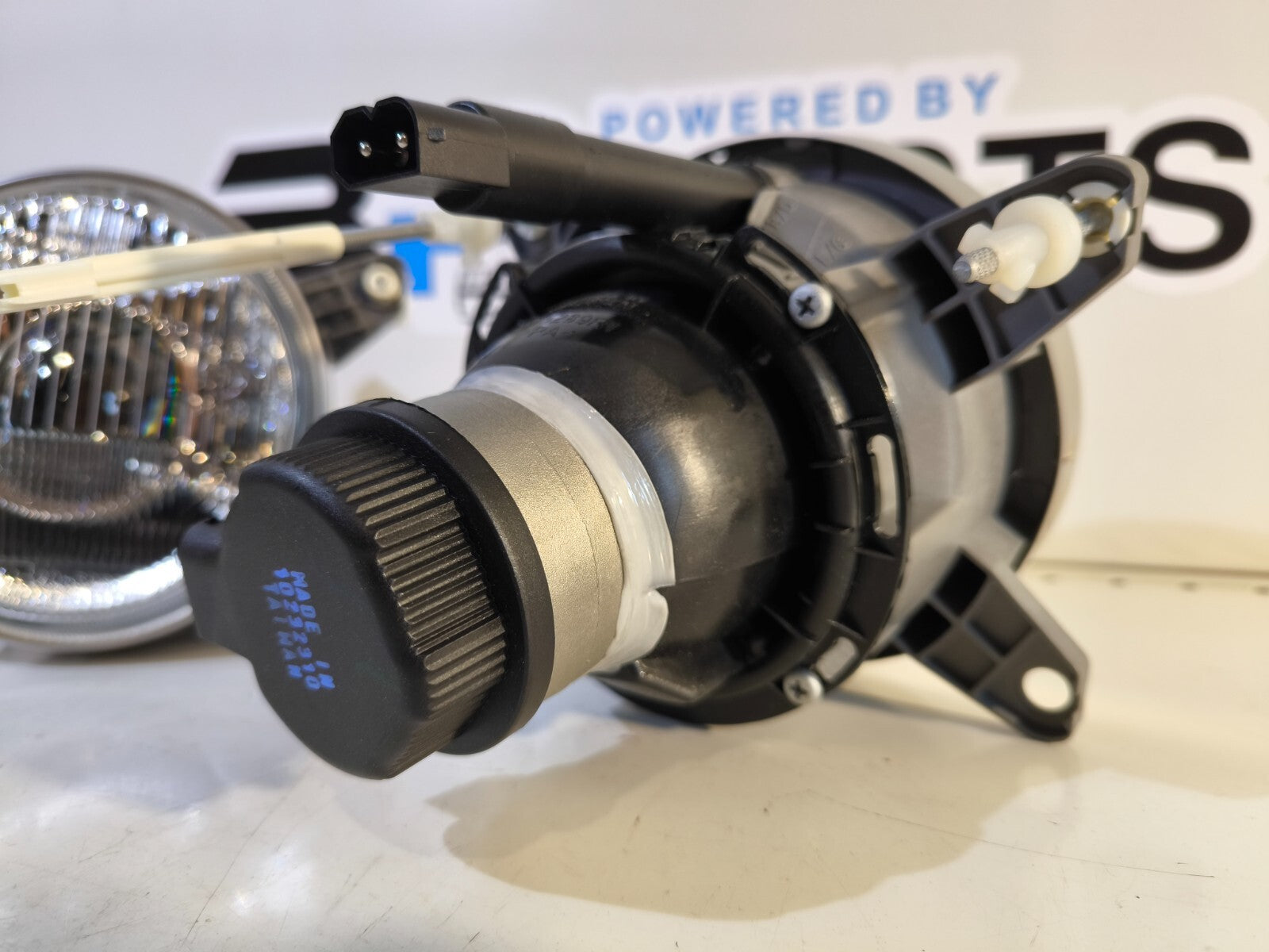 BMW E34 Lamp Lens Left And Right 63121390275, 63121390276