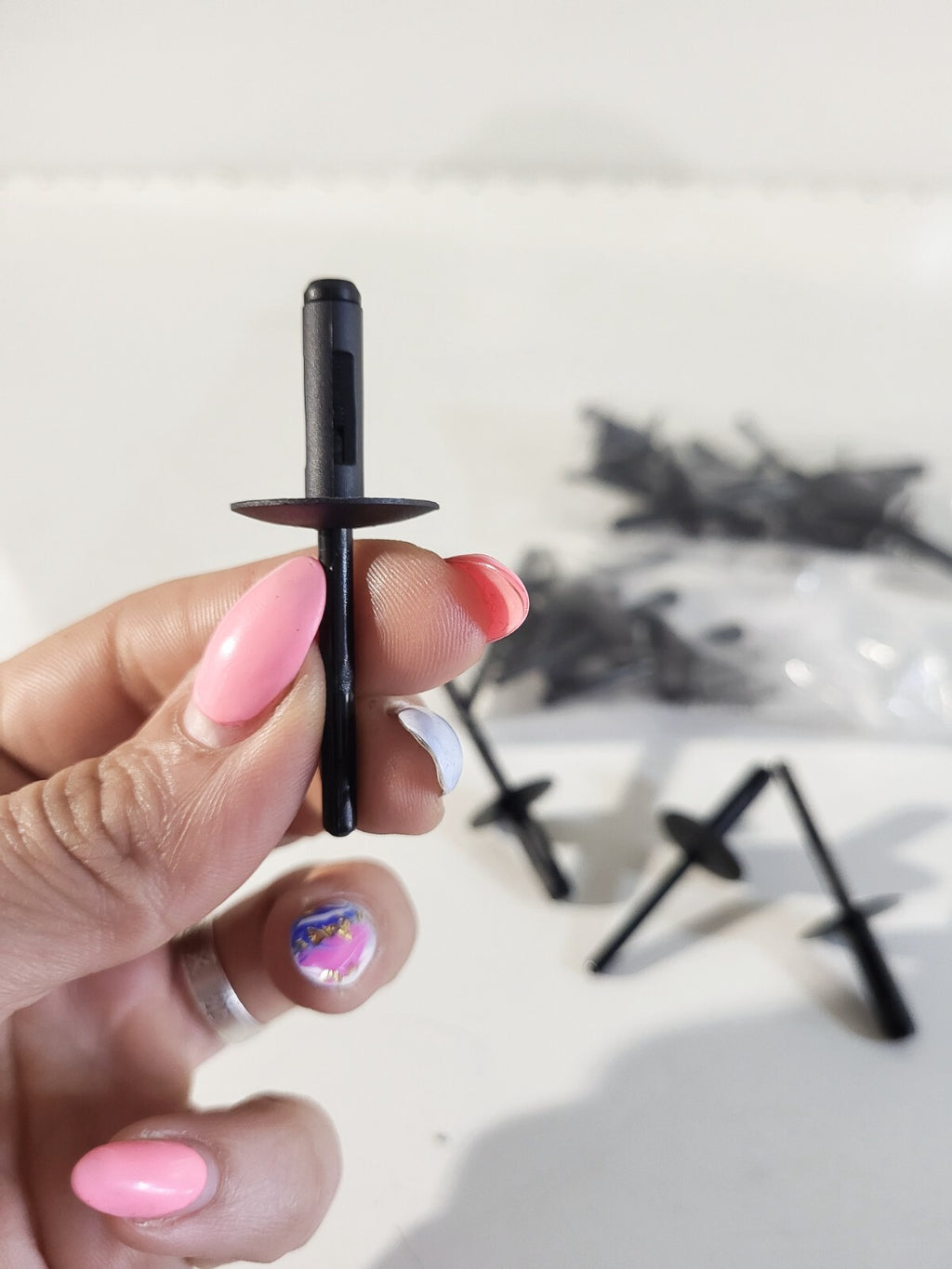 BMW Expanding rivet 51717002953 1pcs