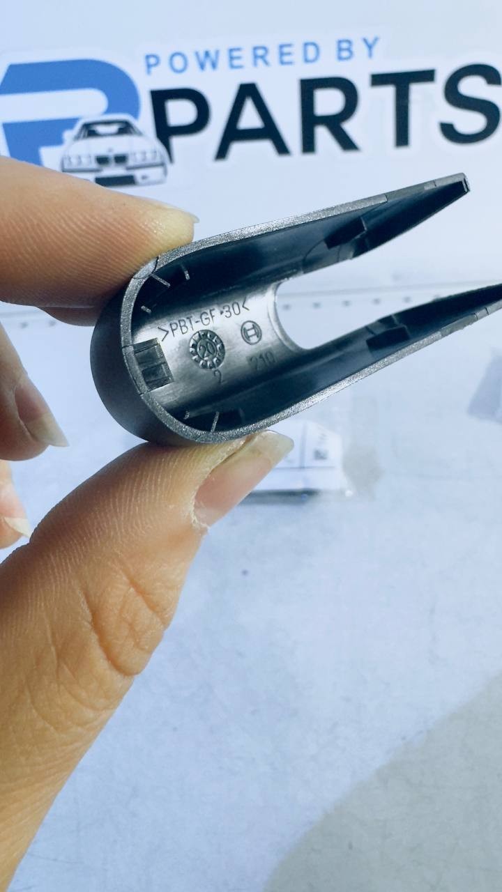 BMW X3 E83 Wiper Arm Cover 61623427800