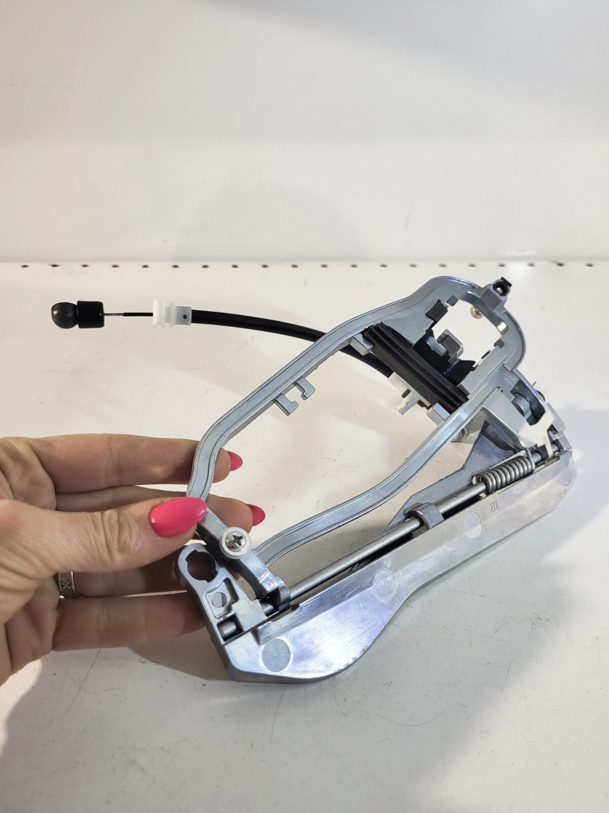 BMW E53 Carrier, outside door handle, rear right 51228243636