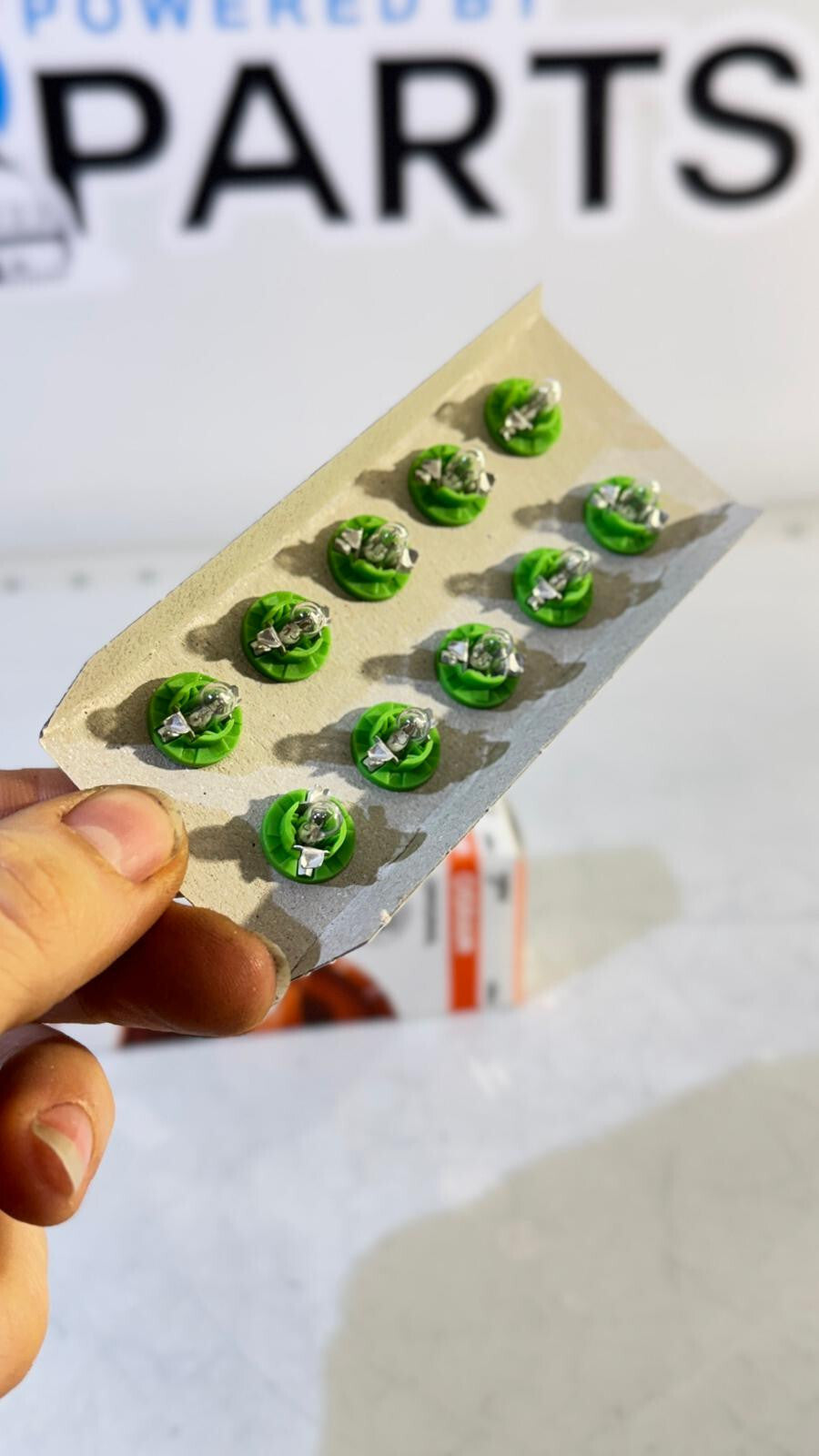 OSRAM 12V 2W DASHBOARD LIGHT BULB 2722MF 1psc