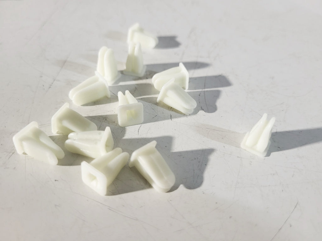 BMW E81 E87 E88 E82 E21 E30 E36 E46 E90 Expanding nut 1 psc 63171367868