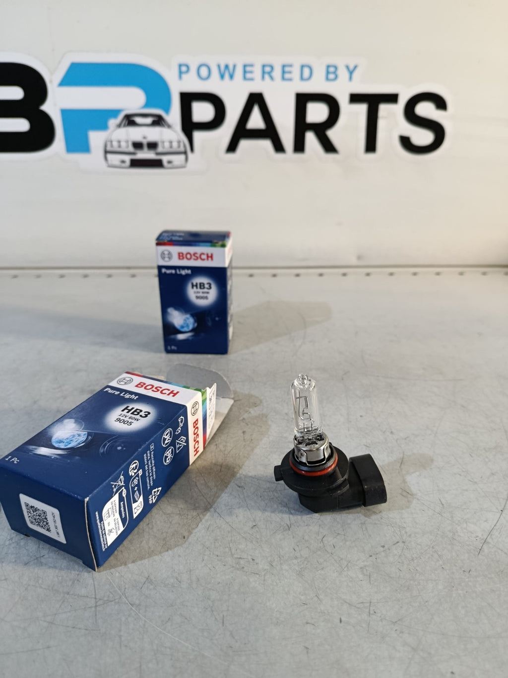 Bosch Bulb HB3 12V 60W For BMW 63217160785 P20D9005 1pc
