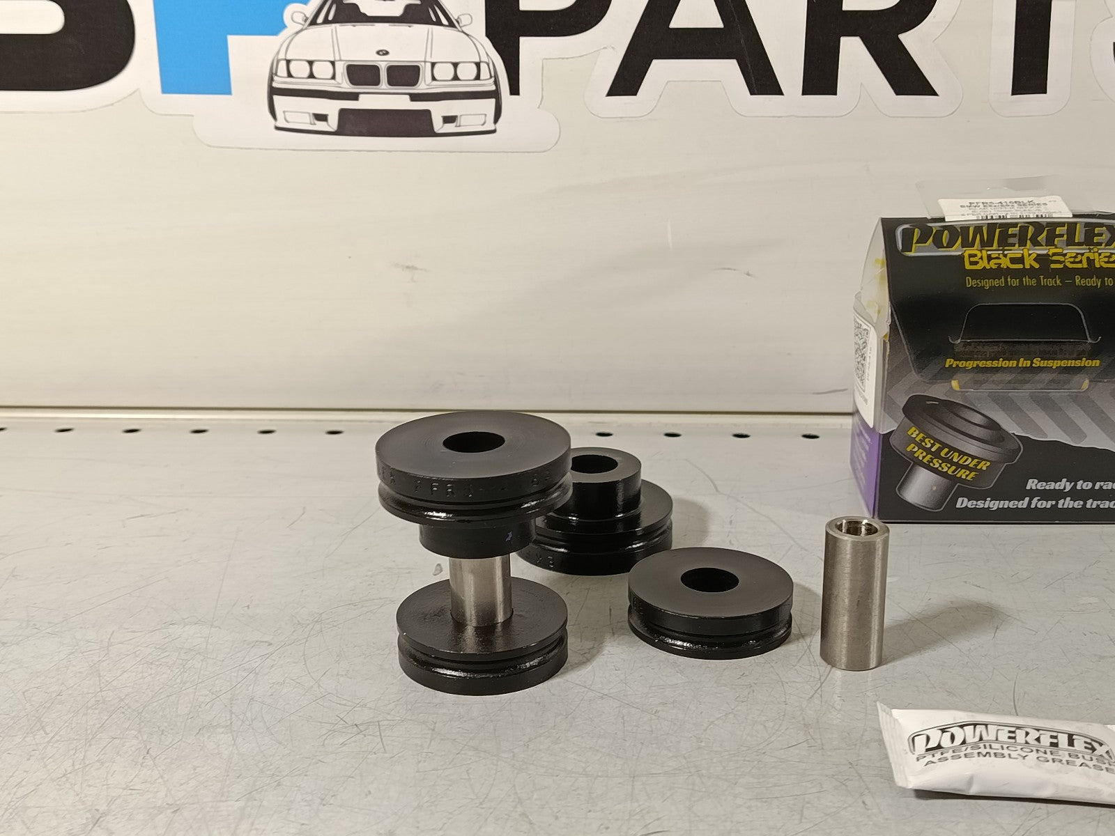 BMW E87 Powerflex PFR5-416BLK Racing Rear Mounting Bush 33526764415 33526764416
