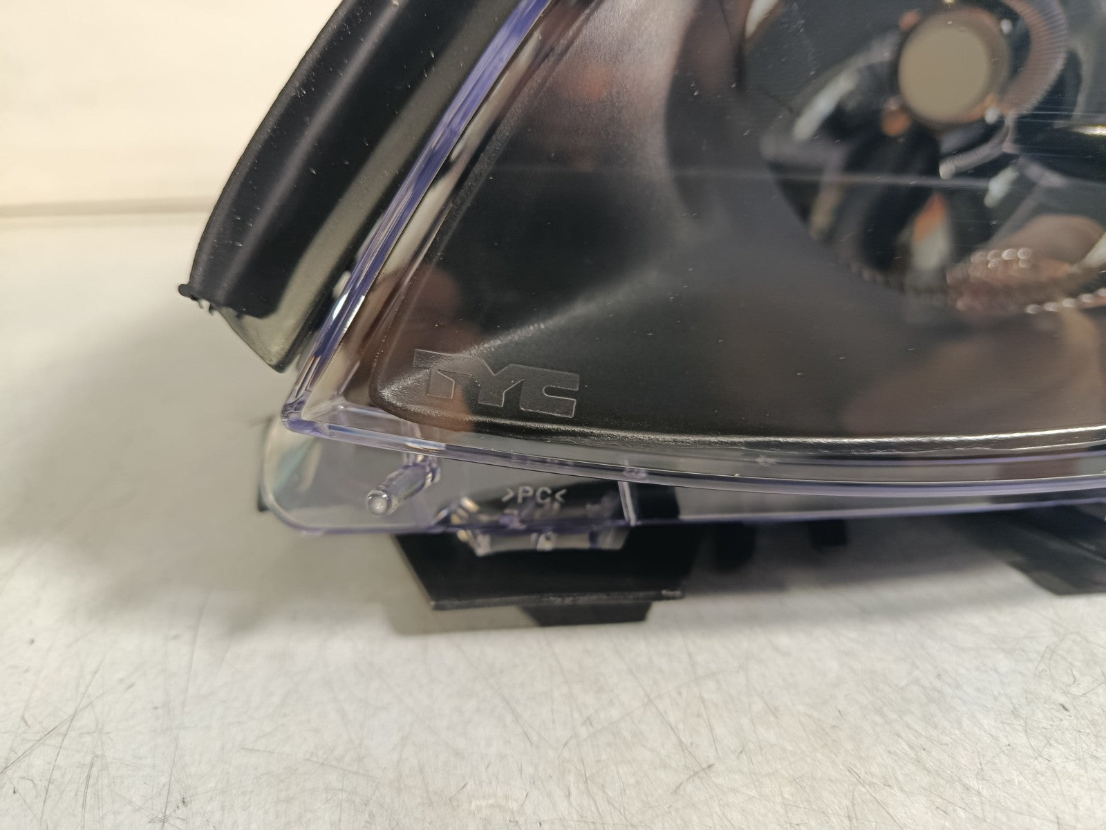 BMW E46 Facelift Headlight Left (TYC) 63127165769 63127165781
