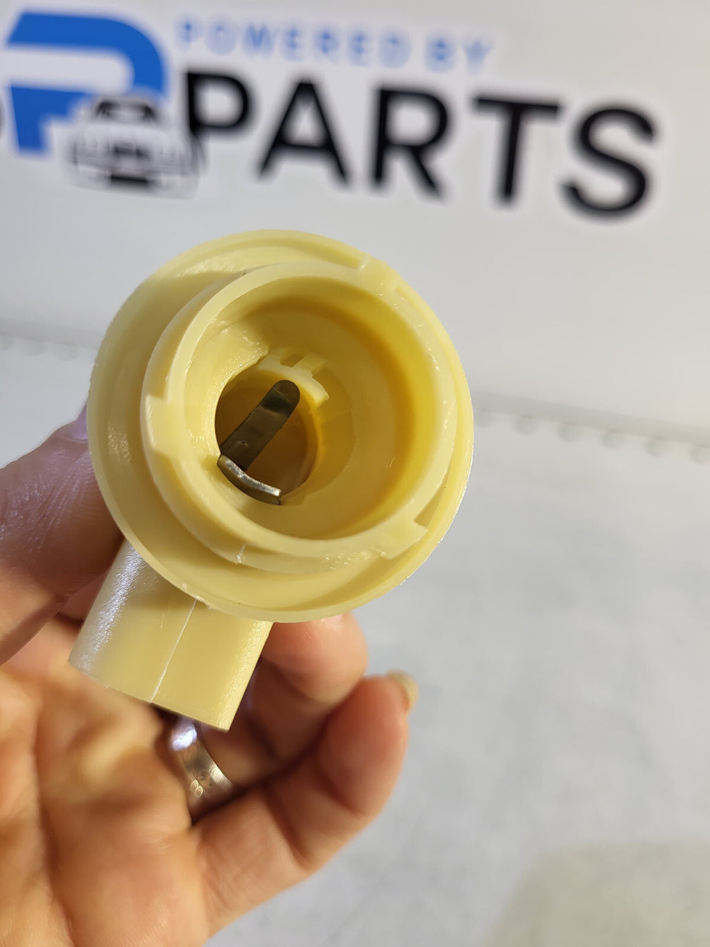 BMW E46 PFL Bulb socket 1pc 63138380211