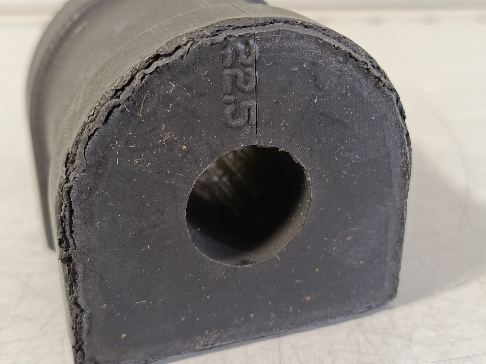 BMW e83 3.0d front Stabilizer rubber mounting 31303404065 FEBEST BMSB-E83F 22.5m 2PC