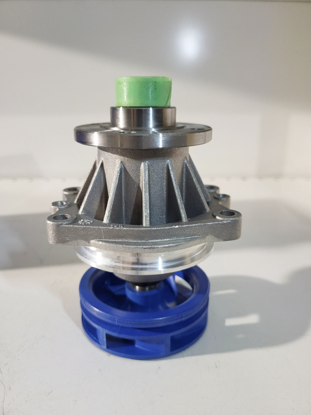 BMW E46 E39 E38 E60 Coolant pump, mechanical 11517509985