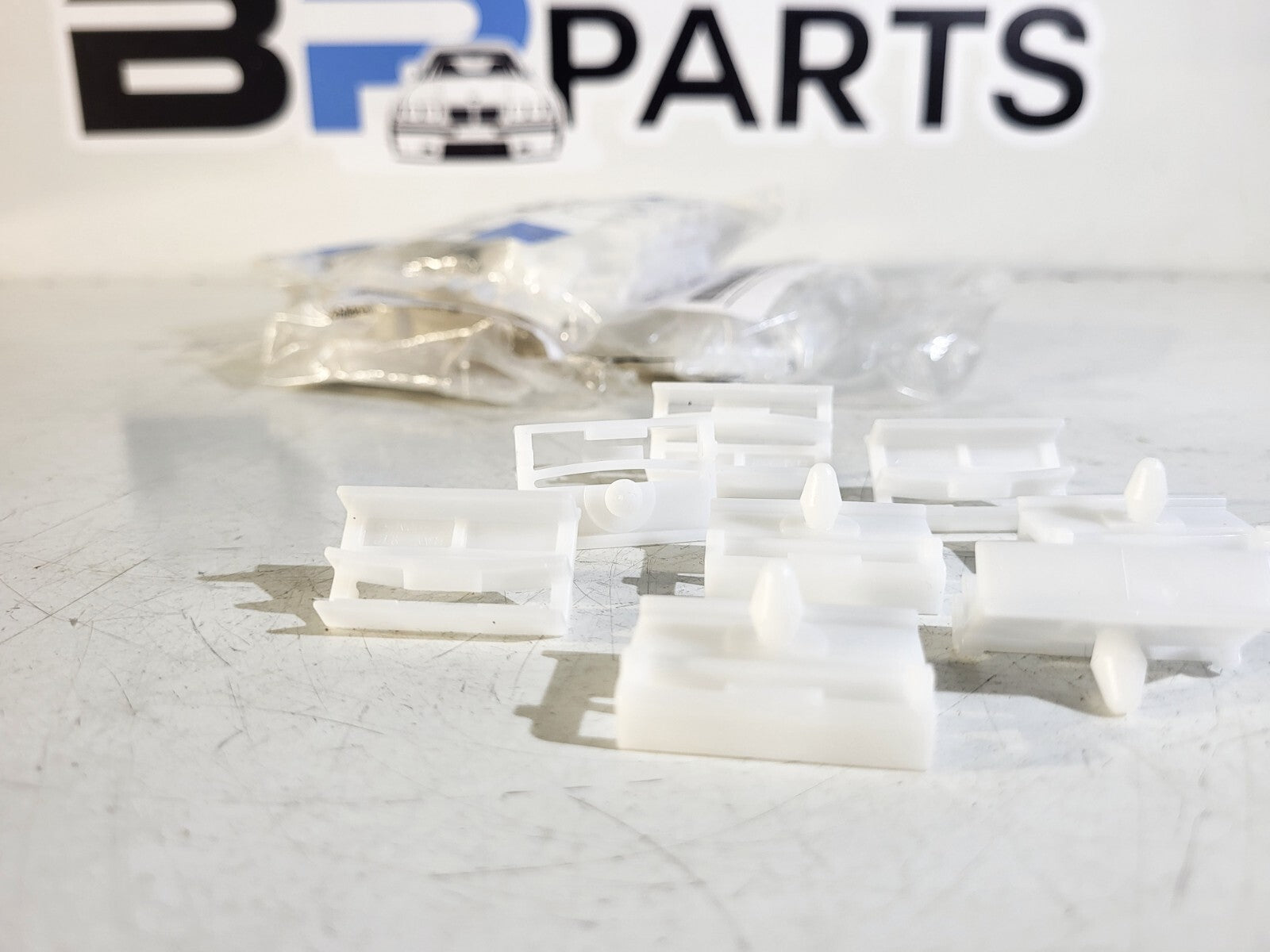 BMW E36 E46 E90 Clamp 1pc 51718184574