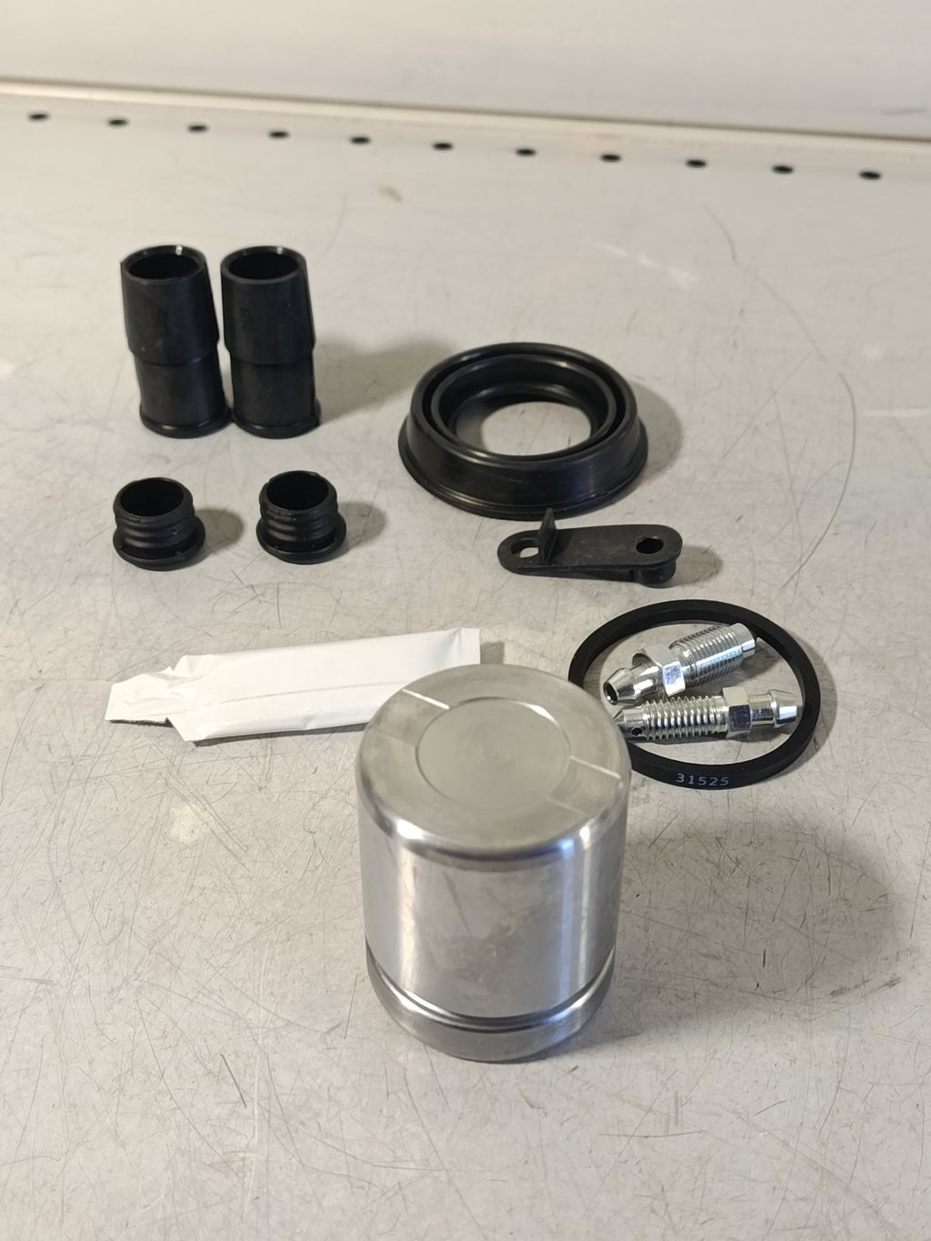 BMW e92 repair kit for Caliper housing 34216768698 34216768697 ERT 402290 2pc