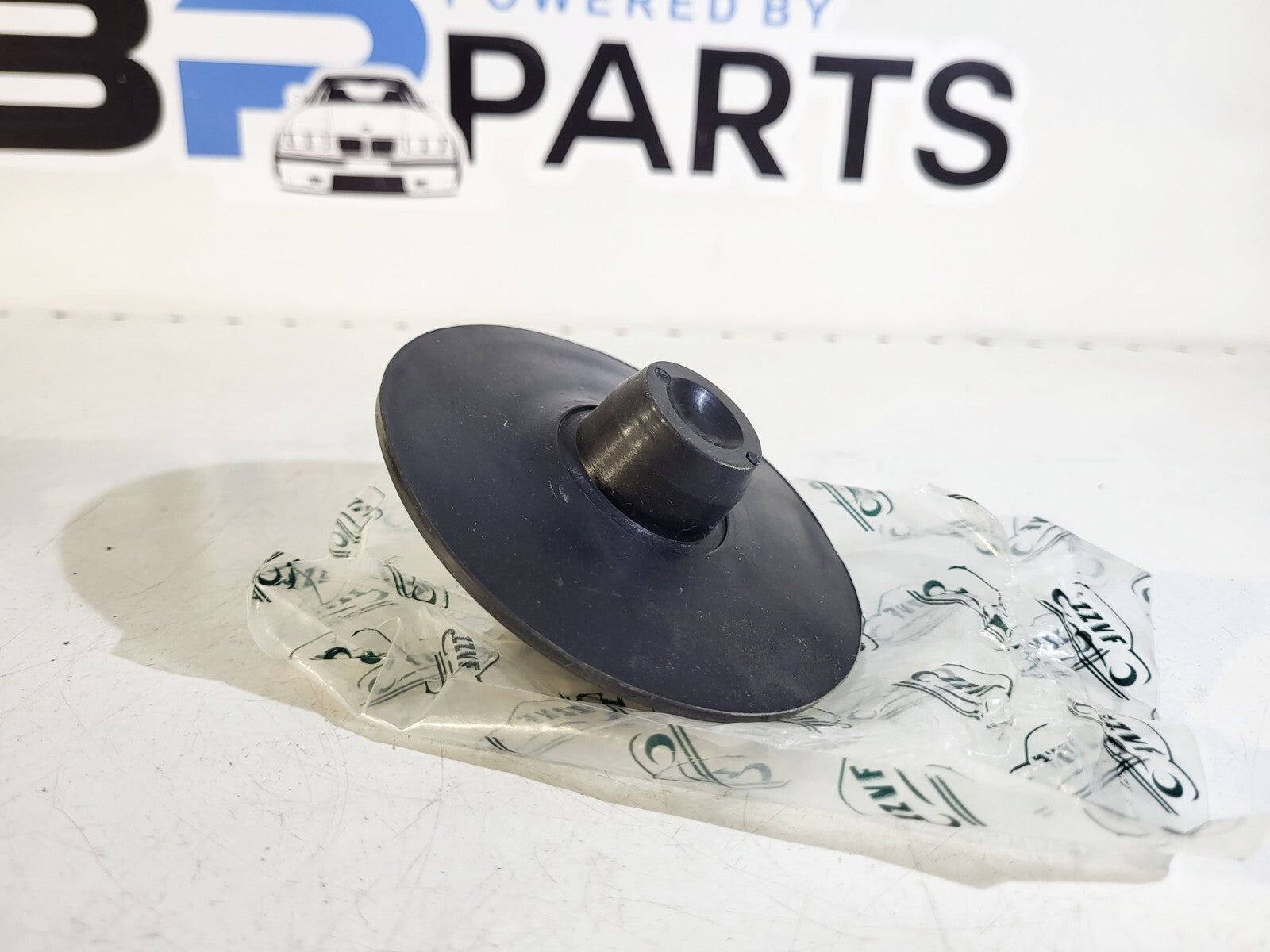 BMW E39 X5E53 Spring pad lower 33531093785 ZVBZ0572