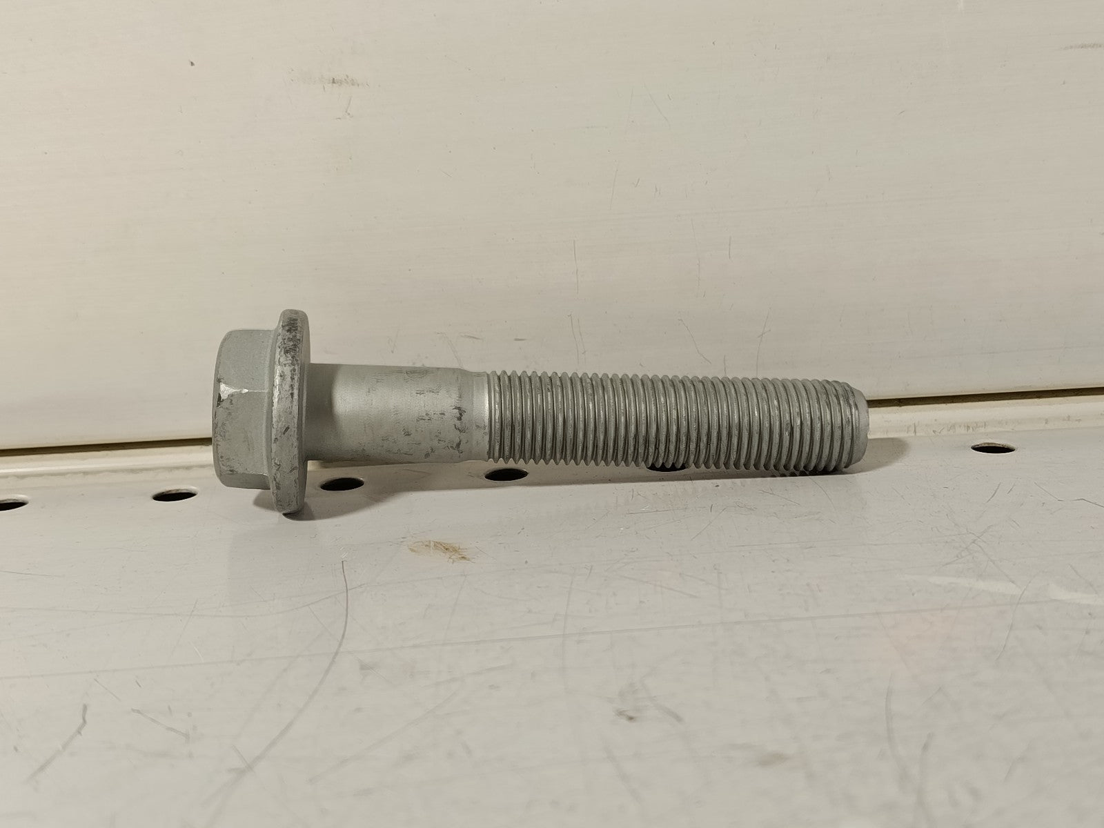 BMW Hex screw with collar M14X1,5X82-10.9 33326762875 1pc