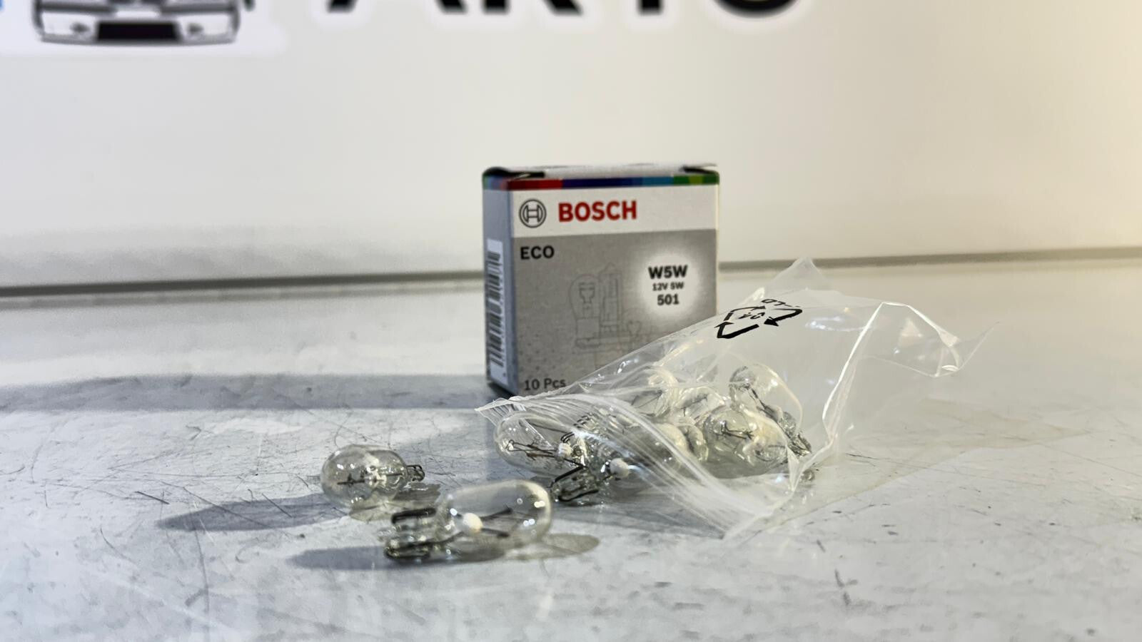 BOSCH Bulb 1 987 302 819 12V 5W bmw code 07119978373 10pc