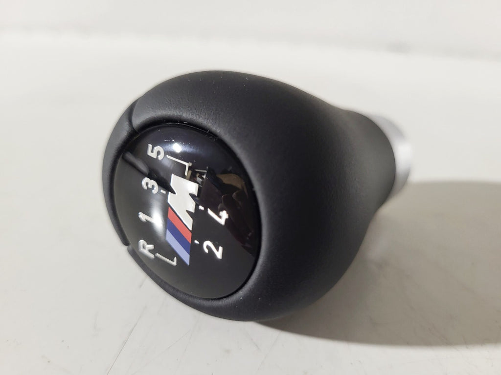 BMW E46 Gearshift knob,leather/M plaque/5-speed 25117896031