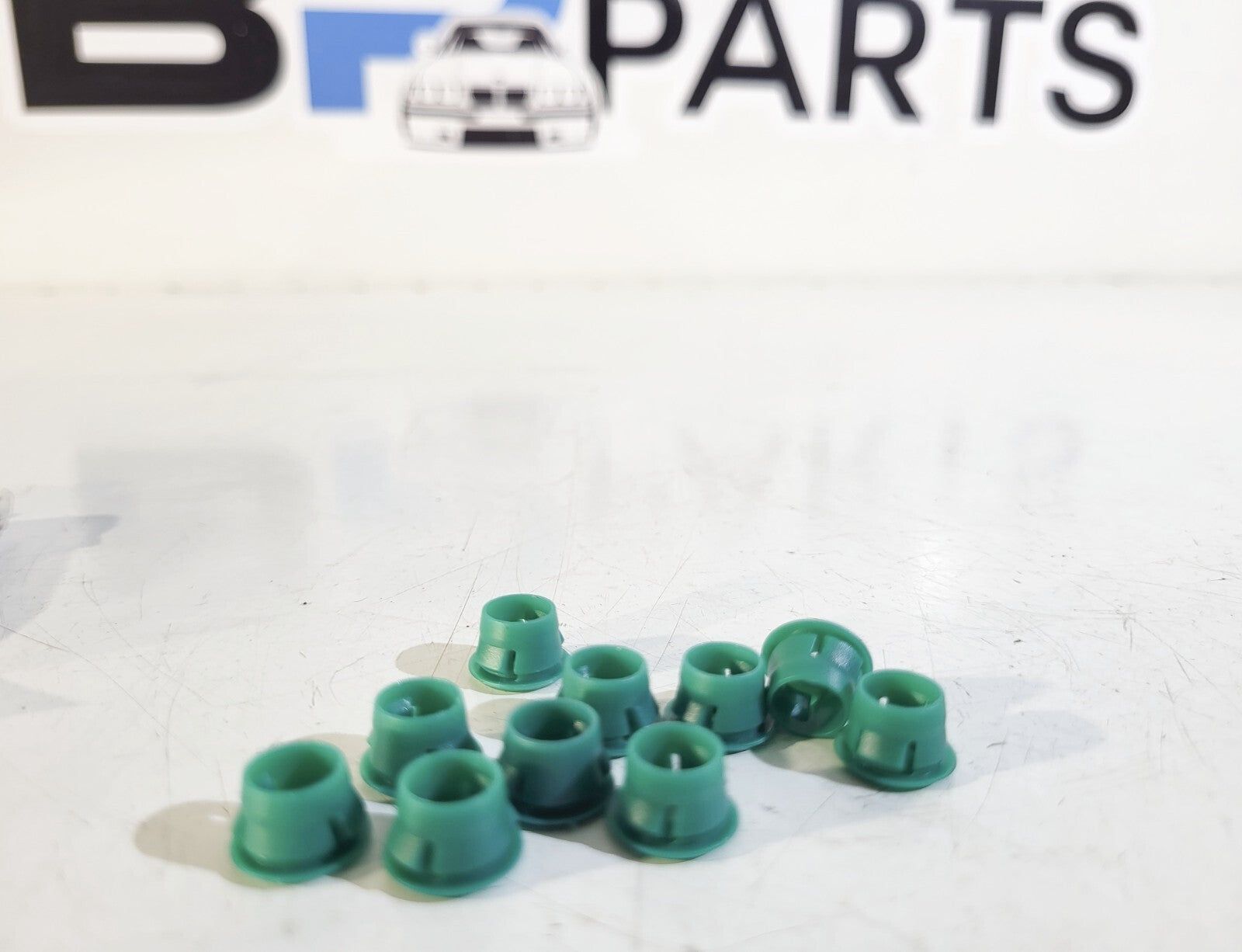 BMW Grommet 1psc, green D=9,1MM 51711932996