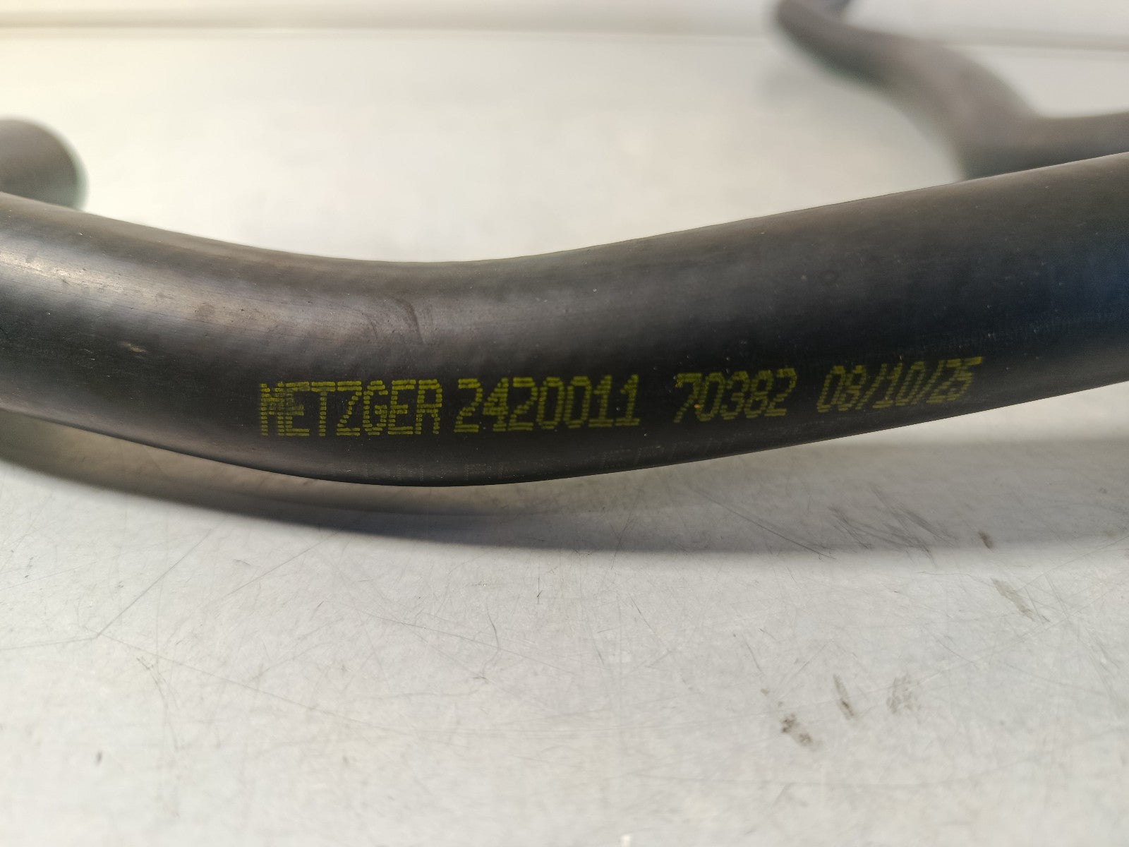 BMW e92 325i Hose, cooler for engine oil 11537519494 METZGER 2420011