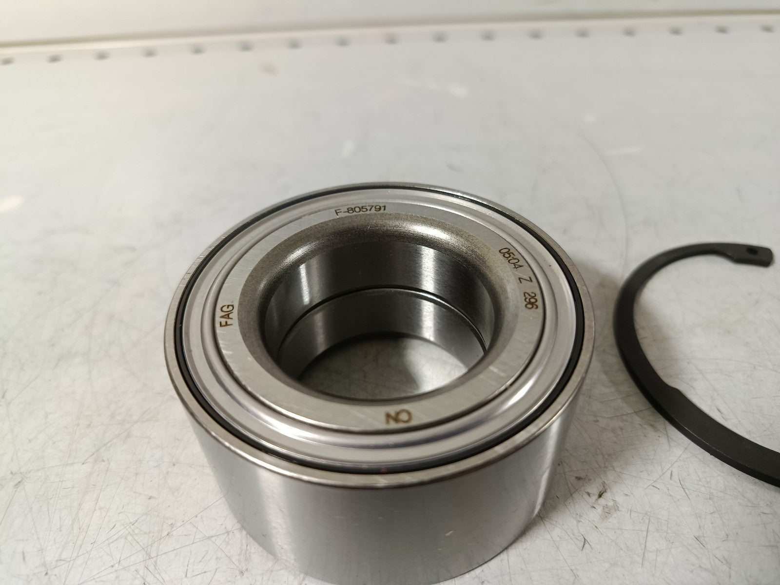 BMW E92 Angular ball bearing 33416762317 FAG 713 6493 90 2pc set