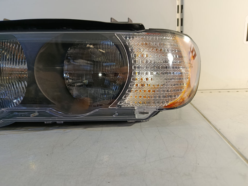BMW X5 E53 Left Headlight, White Turn Indicator (TYC) 63126930211 ZBM1151CL