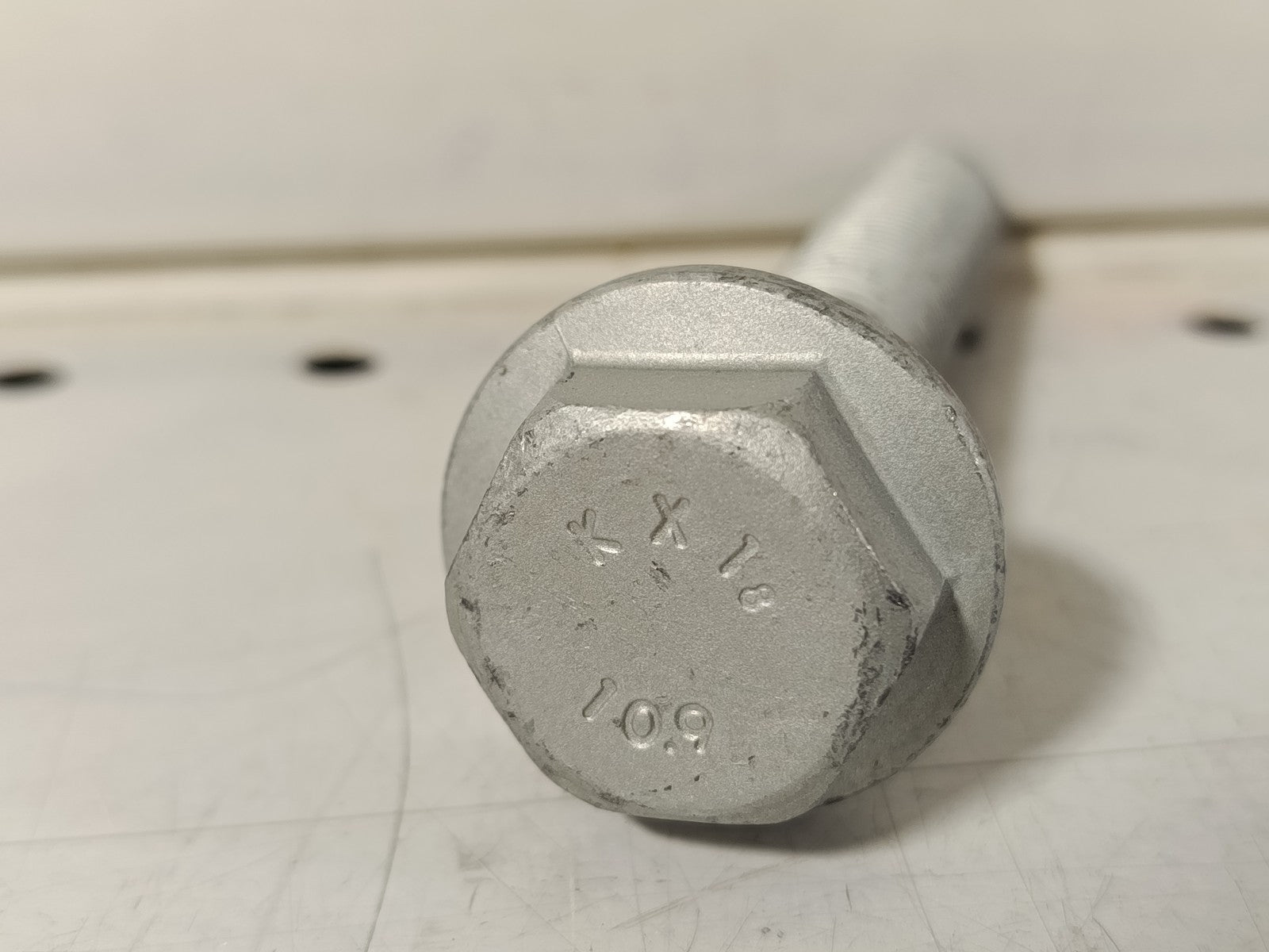BMW Hex screw with collar M14X1,5X82-10.9 33326762875 1pc