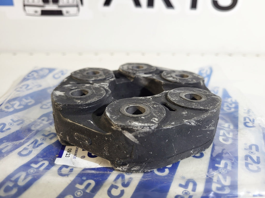 BMW X5E53 X5E70 X6E71 Universal joint 26117503159