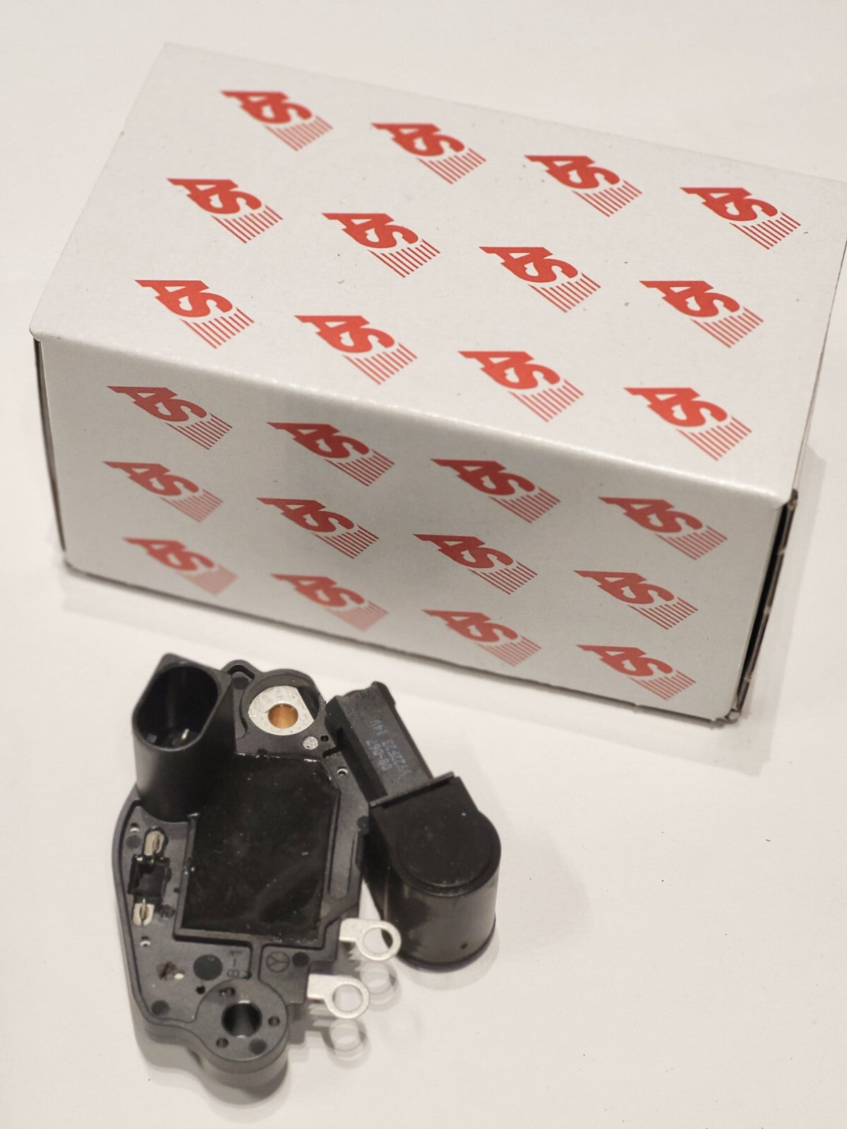 BMW E46 Voltage regulator 12317788246