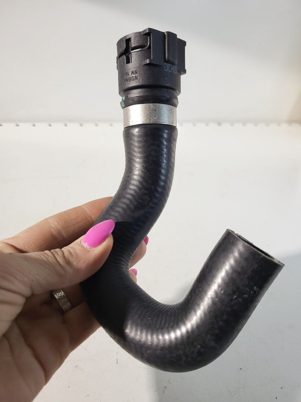 BMW E46 E39 E38 Curved hose 11352247879 02-1760