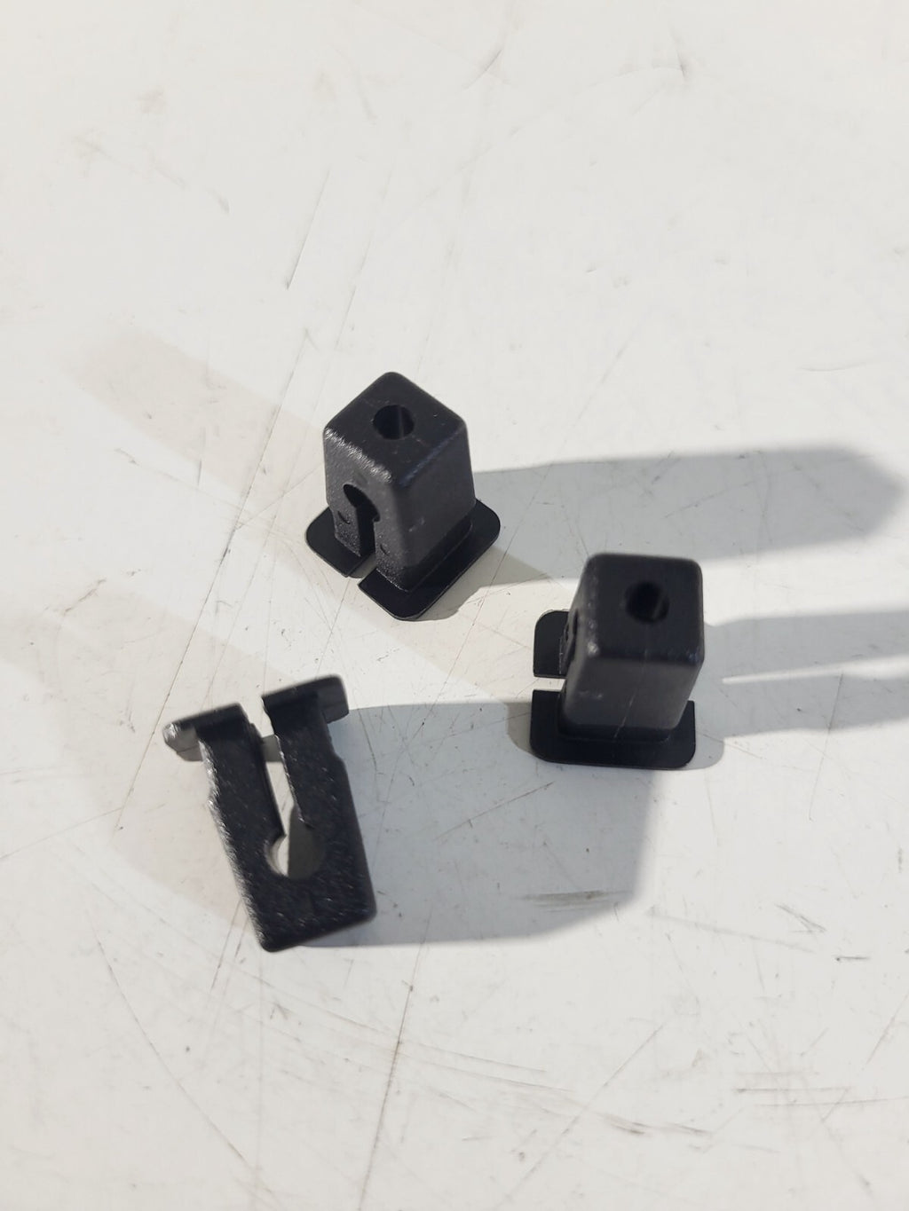 BMW E81 E87 E88 E30 E36 E46 E90 E91 E92 E34 E39 Expanding nut 1 psc 51418108818