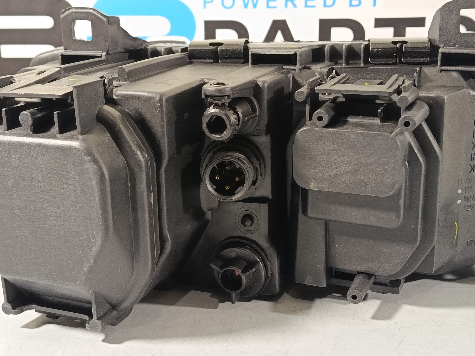BMW E36 Headlight left right 63128363495 63128363507 63128363503 DEPOZBM1110L(D)