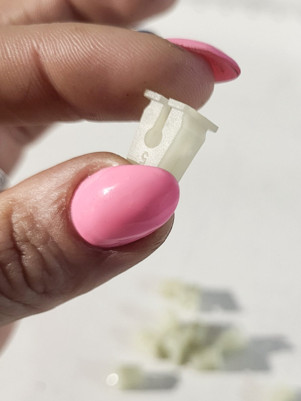 BMW E81 E87 E82 E30 E36 E46 E90 E91 Expanding nut 1psc 63121374075