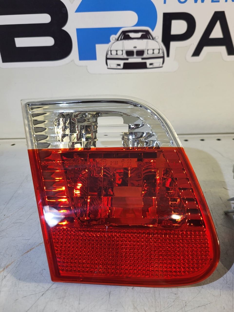 BMW E46 (01-05) Sedan Rear Light, Trunk Lid Set White 63216910537 63216910538