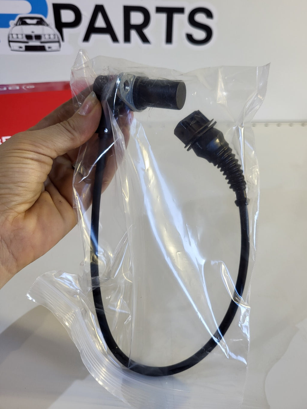 BMW Camshaft Position Sensor 12141703221