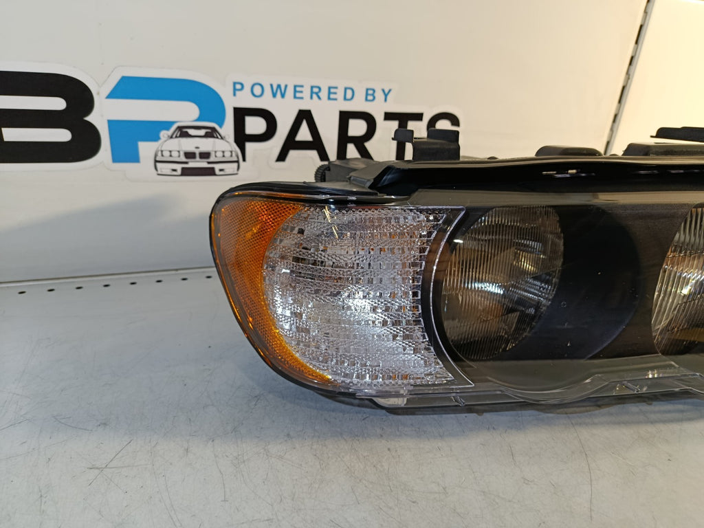 BMW X5 E53 Right Headlight, White Turn Indicator (TYC) 63126930212 ZBM1151CR