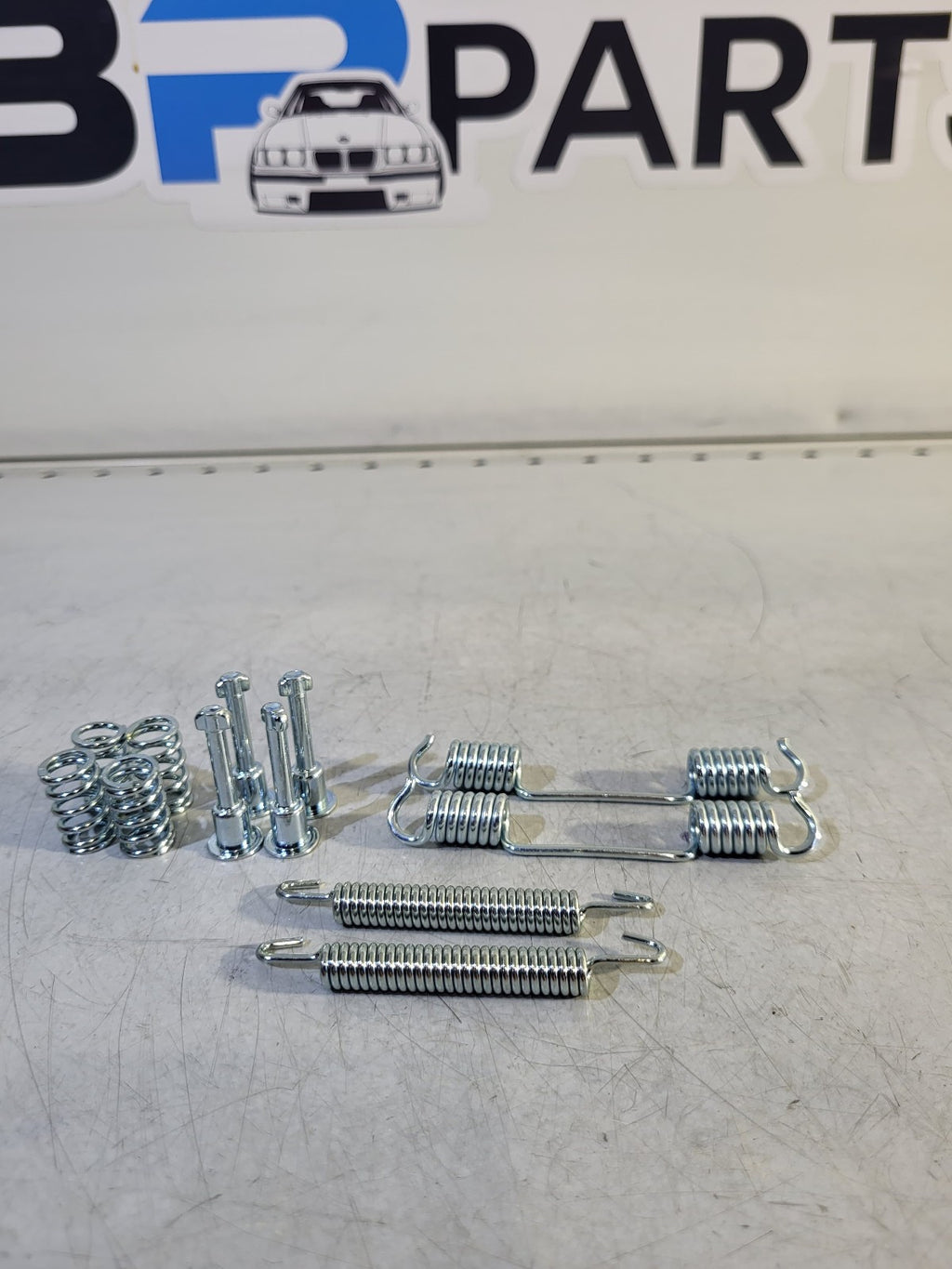 BMW E36 Repair kit springs for handbrake 34419064274
