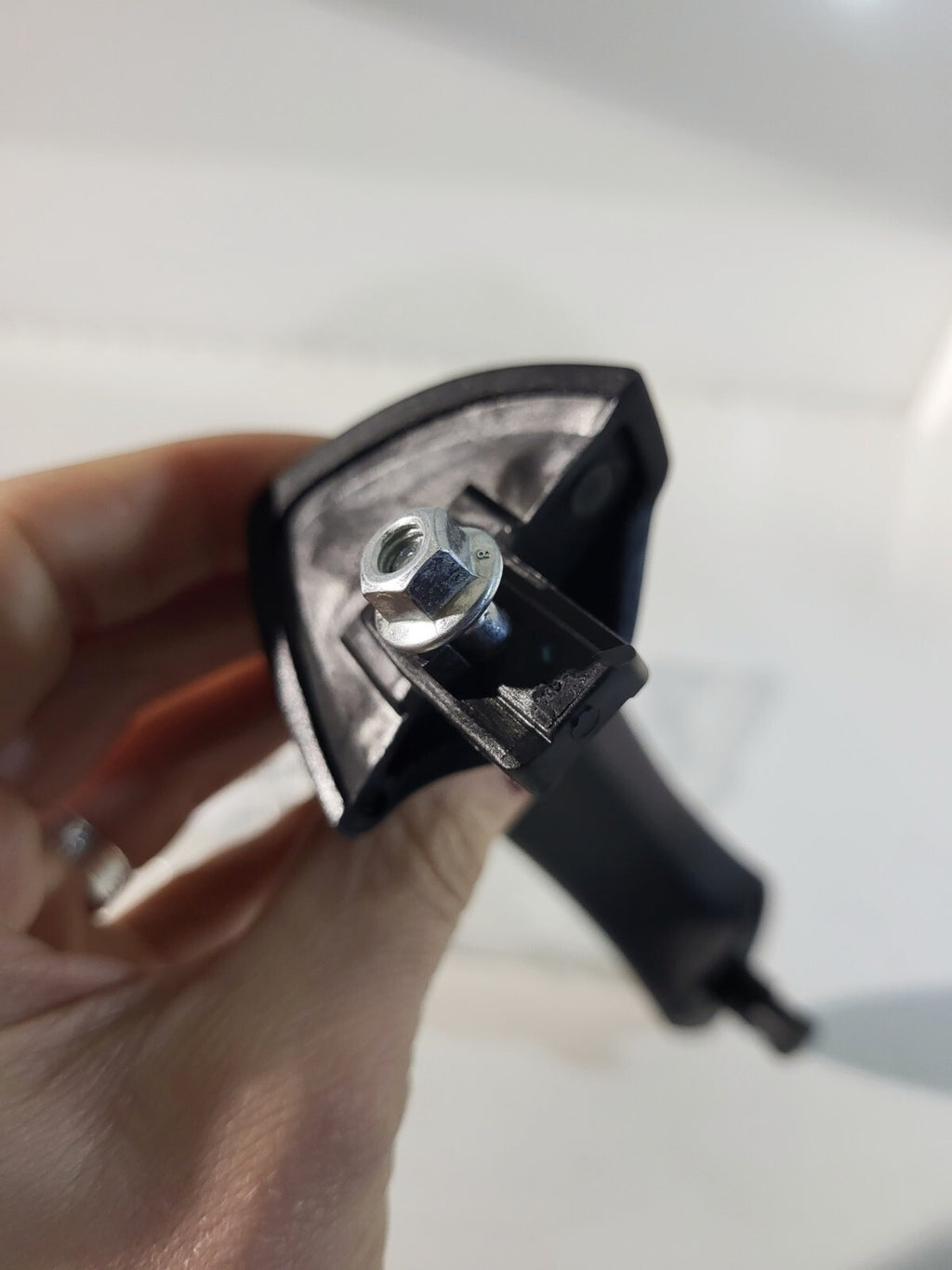 BMW E53 Handle bracket left 51218243617