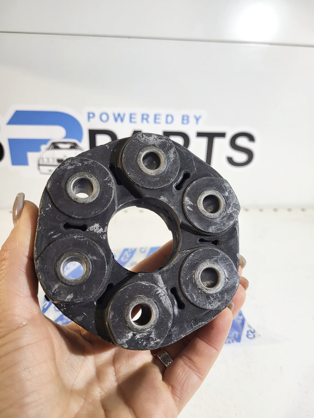BMW X5E53 X5E70 X6E71 Universal joint 26117503159