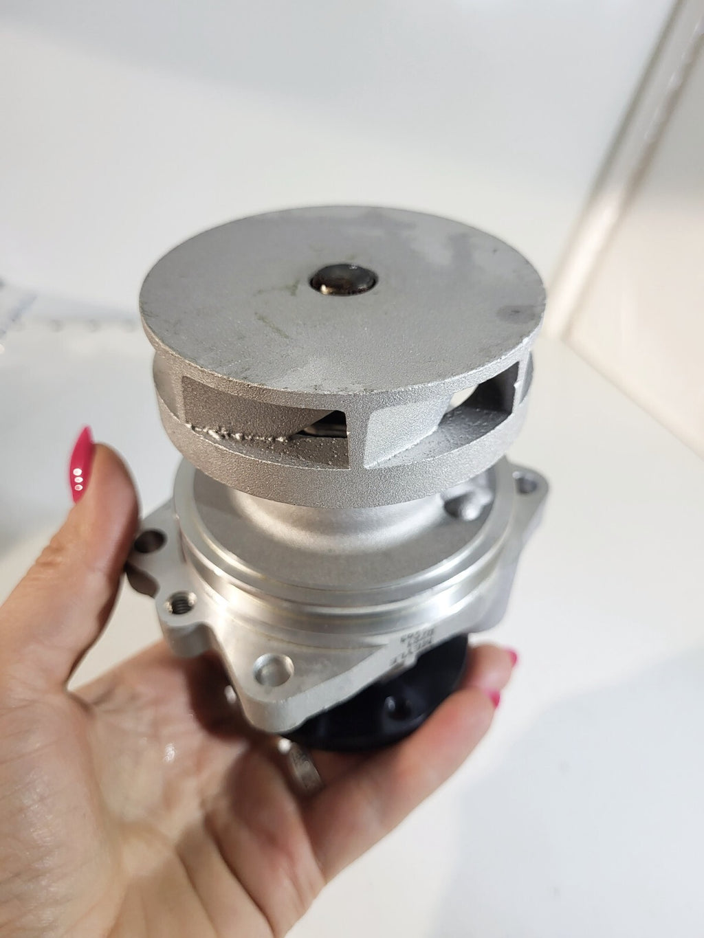 BMW E36 E46 E39 E60 E38 Waterpump (reinforced with alloy-wheel) 11517509985