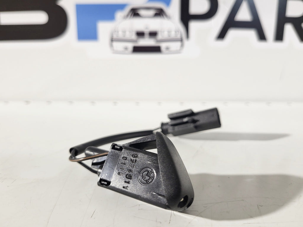 BMW E36 Heated spray nozzle 61668376011