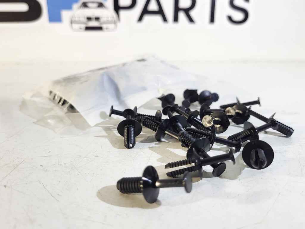 BMW Expanding rivet D = 6MM (not OEM )1psc 51111908077 V20-0731