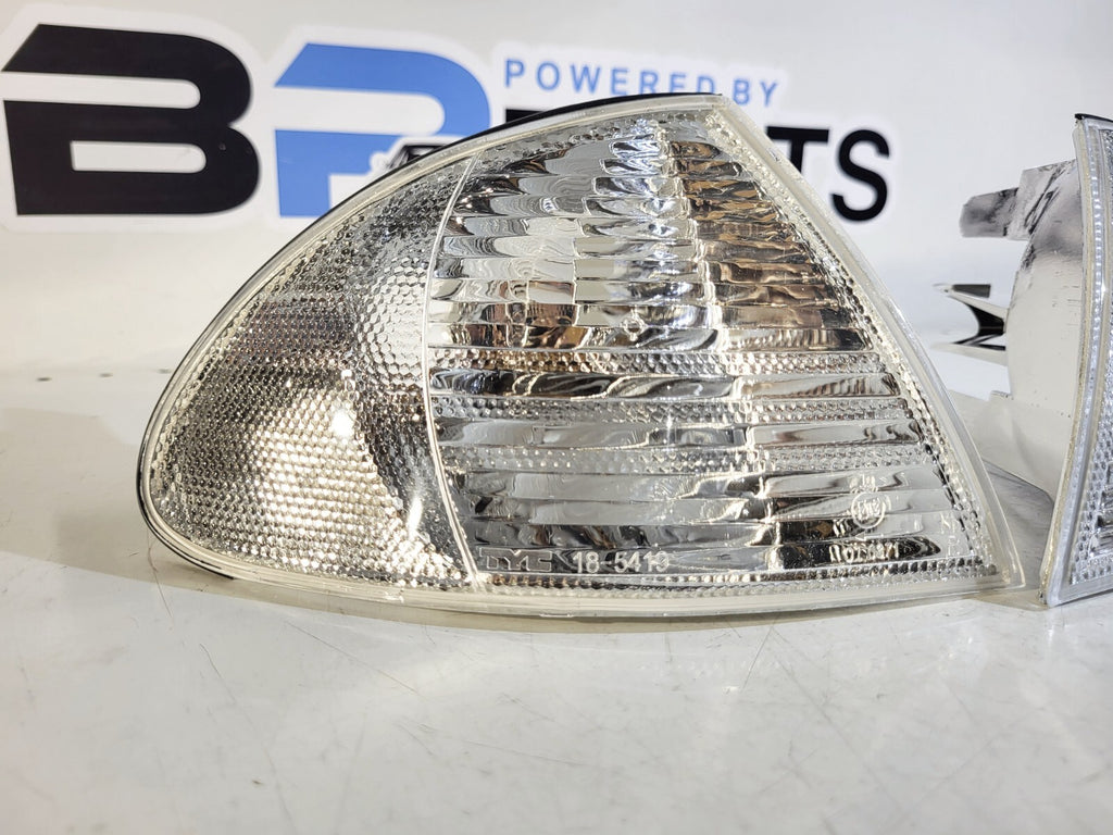 BMW E46 Front white turn indicator left / right 63136902769 63136902770