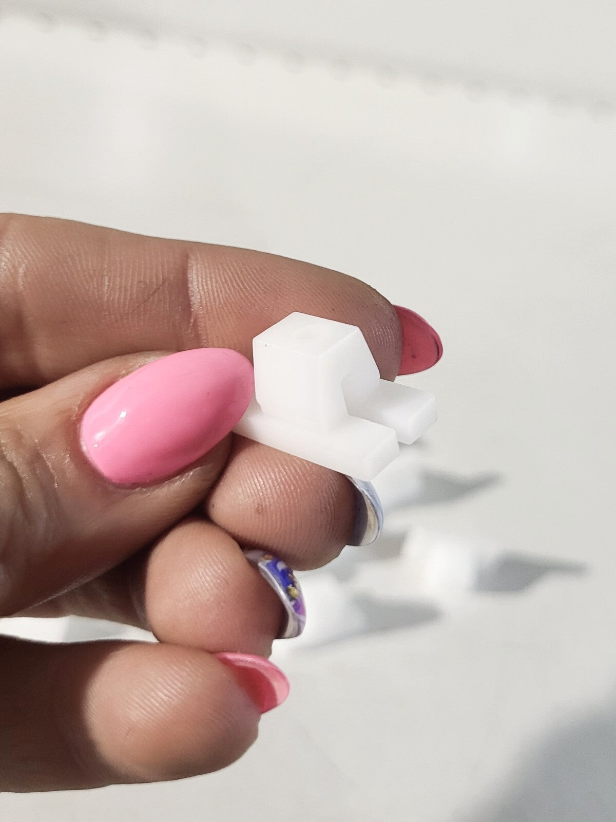 BMW E81 E87 E30 E36 E46 E90 E39 Expanding nut 1 psc 51321960663