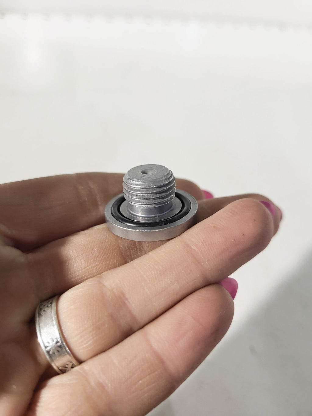 BMW E46 E39 E83 E53 Oil drain plug 24117533937 40904572