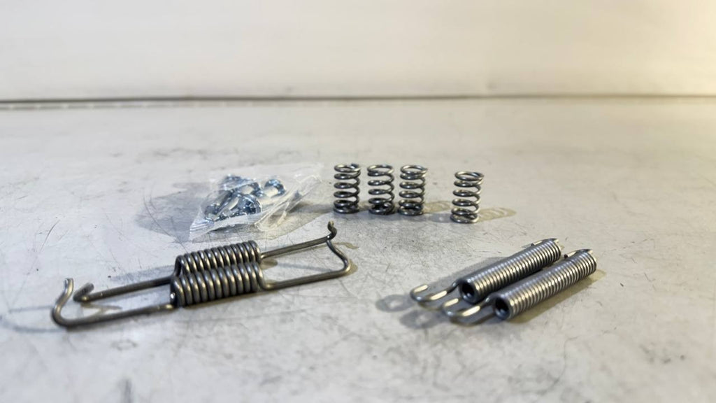 BMW Brake Kit Repair Springs Set 34410038346 QUICK BRAKE 105-0841