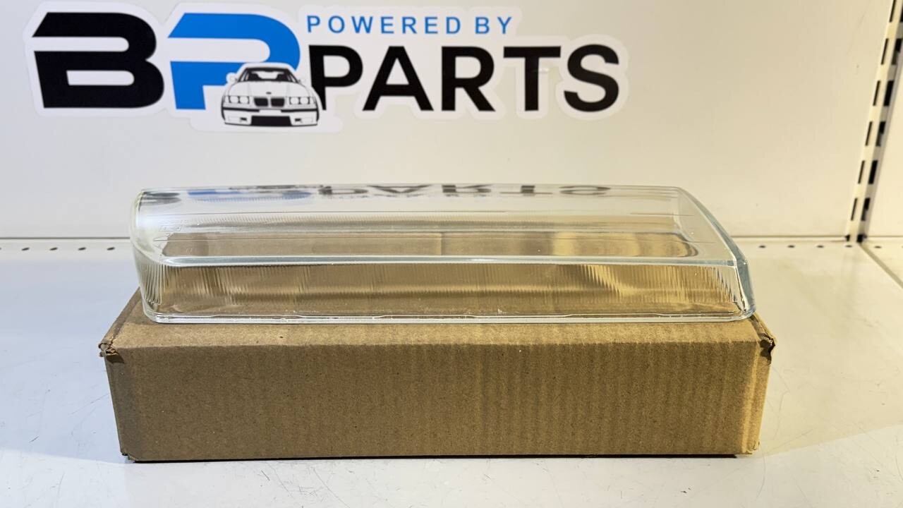 BMW E38 Right Cover Glass SBM1139R 63128361280