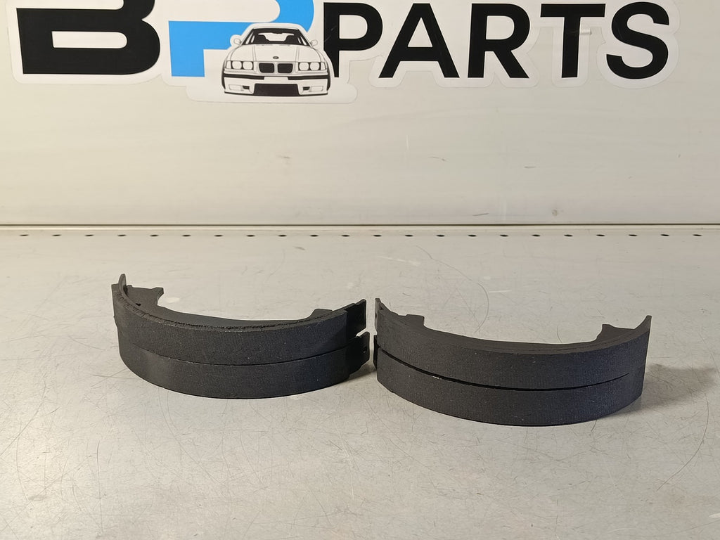 BMW E92 325i Repair kit brake shoe 34416761291 BOSCH 0 986 487 608