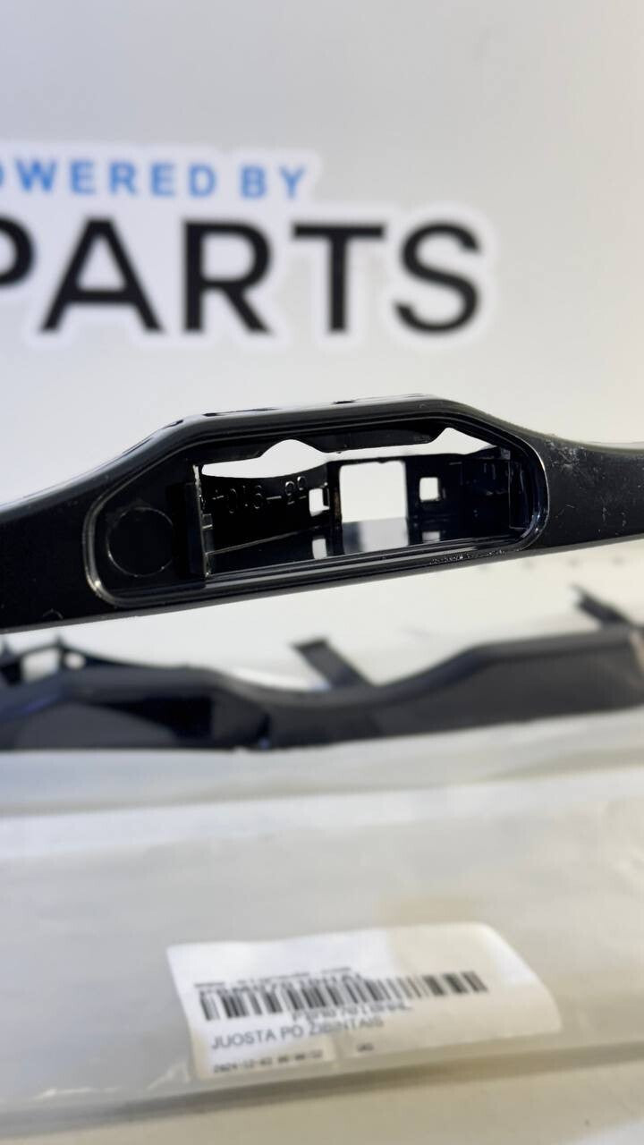 BMW E46 Headlight Trim Set Left+Right 51138227641 51138227642